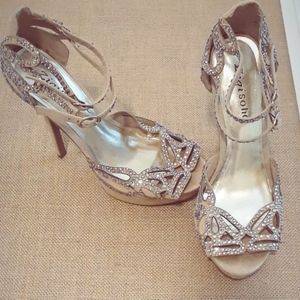 Double Strap Suede Crystal Heels💫👠💎